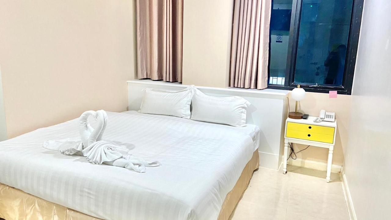 Abcyq Hotel バンコク都 エクステリア 写真