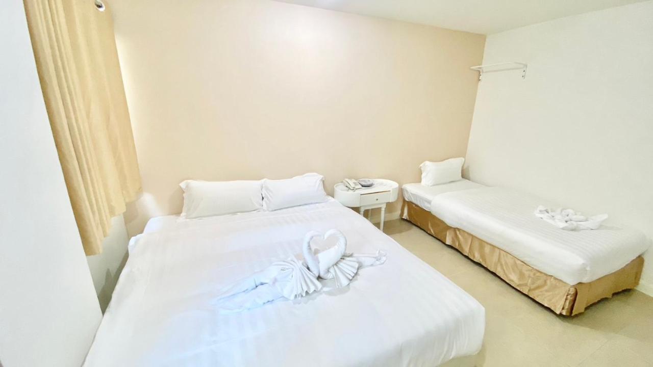 Abcyq Hotel バンコク都 エクステリア 写真