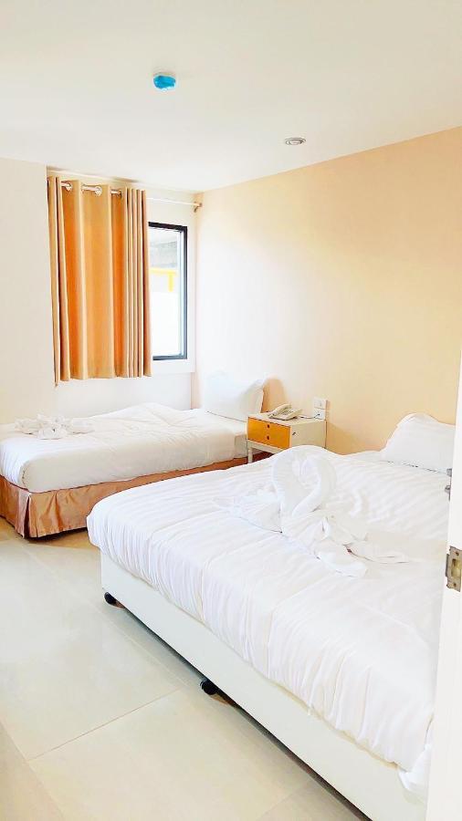 Abcyq Hotel バンコク都 エクステリア 写真