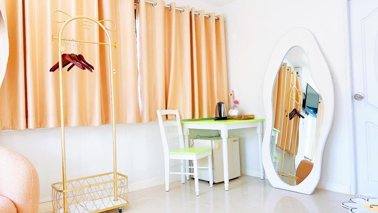 Abcyq Hotel バンコク都 エクステリア 写真